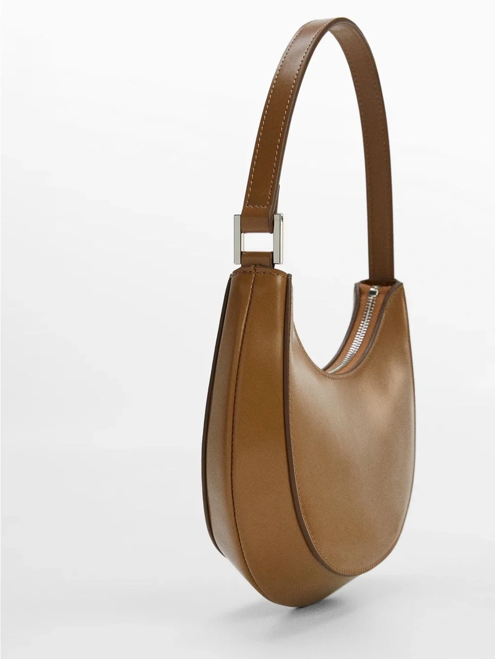 NWT Mango Oval Short Handle Bag
